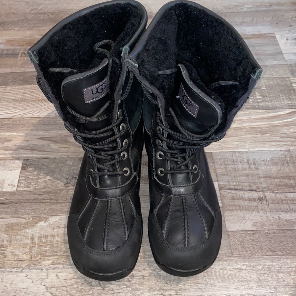 UGG Butte Sz:7